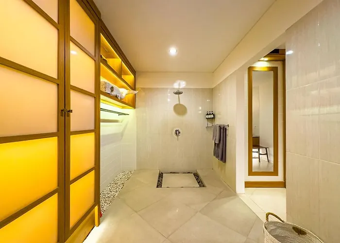 Alore Managed By Bugis Seminyak (Bali)